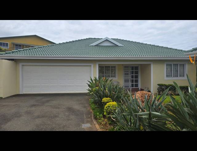 3 BEDROOM SIMPLEX TO LET IN BROADLANDS
